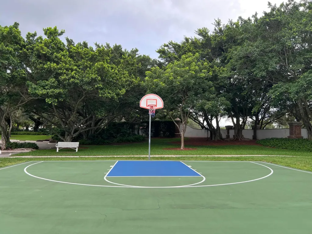 8870 Woodside Court Davie FL 33328
