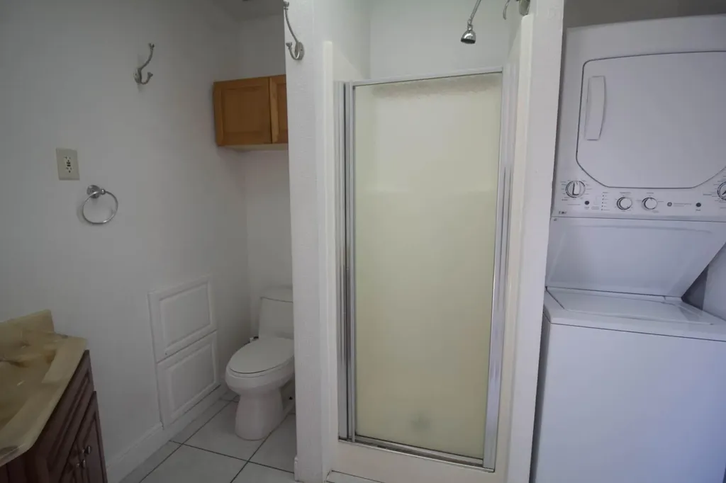 909 NE 12th Avenue Pompano Beach FL 33060