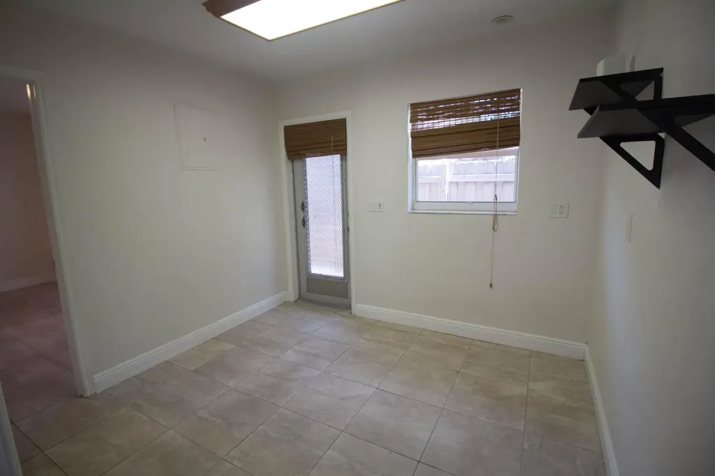 909 NE 12th Avenue Pompano Beach FL 33060