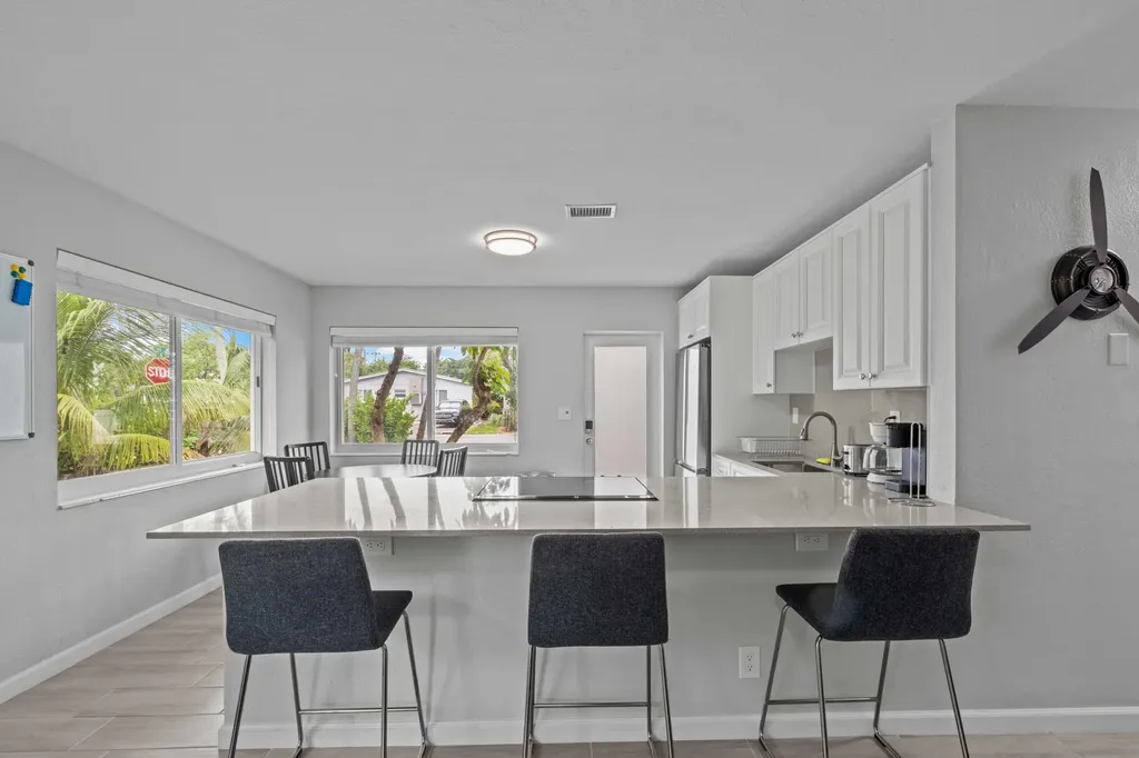 1007 NE 9th Court Pompano Beach FL 33060