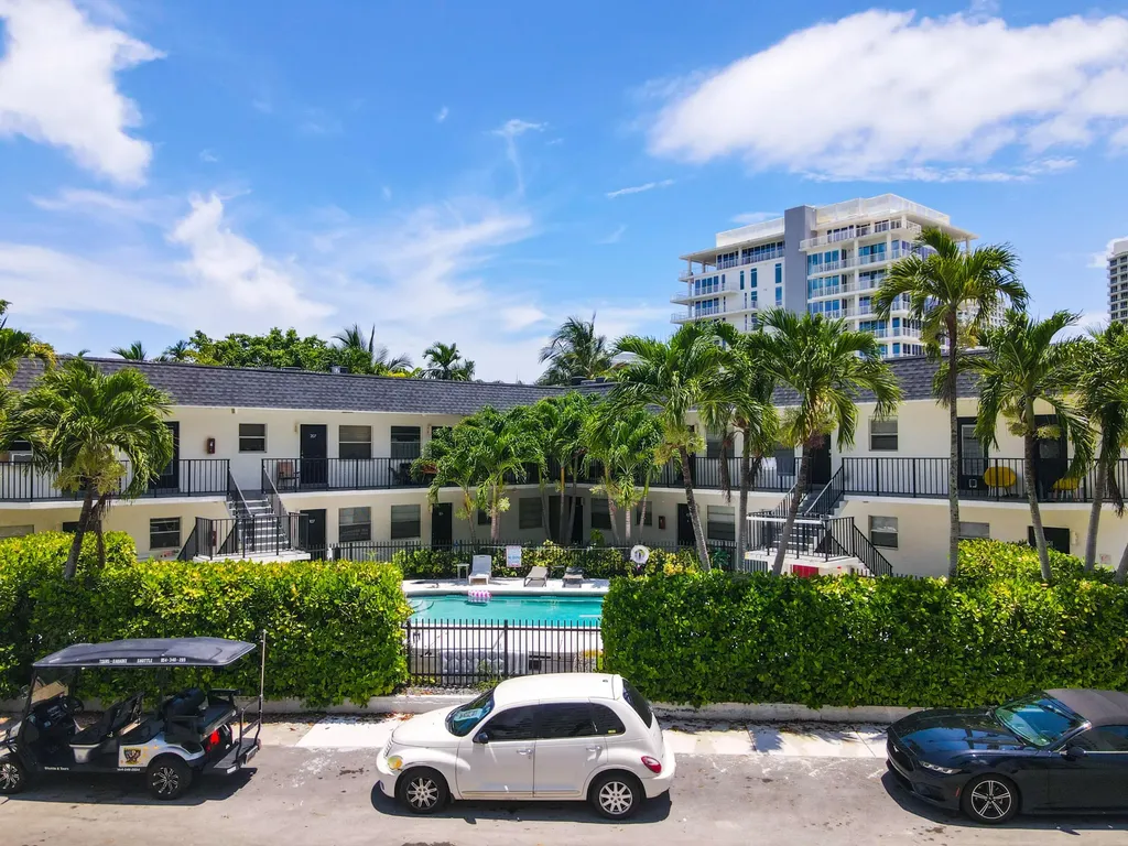 512 Bayshore Drive Fort Lauderdale FL 33304