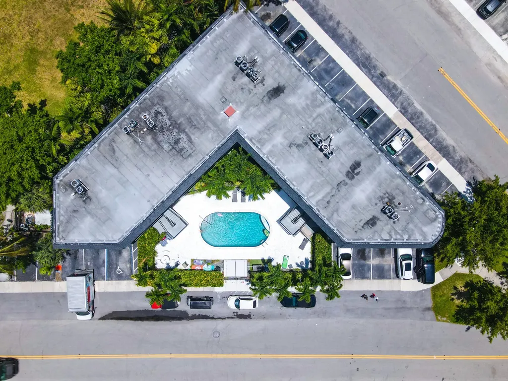 512 Bayshore Drive Fort Lauderdale FL 33304