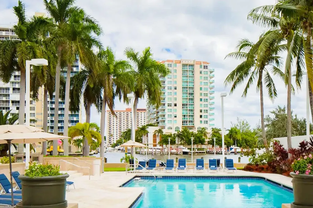 2670 E Sunrise Boulevard Fort Lauderdale FL 33304