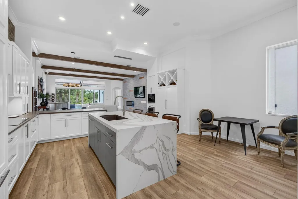142 Porto Vecchio Way Palm Beach Gardens FL 33418