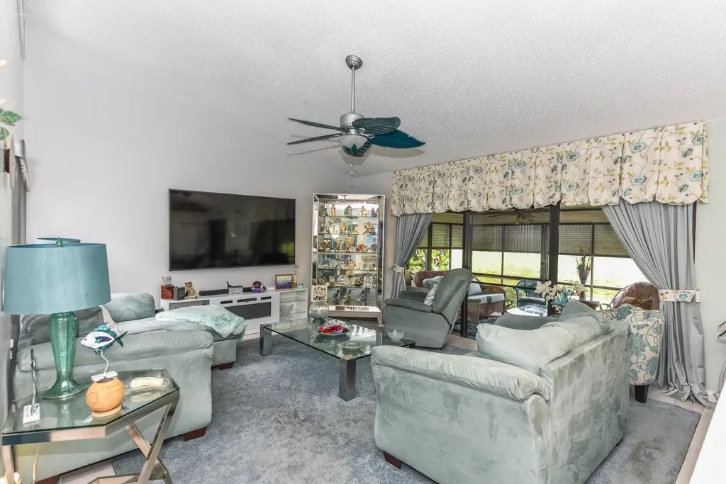 5518 Ainsley Court Boynton Beach FL 33437