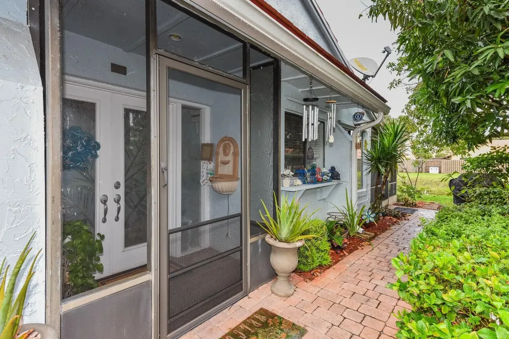 5518 Ainsley Court Boynton Beach FL 33437
