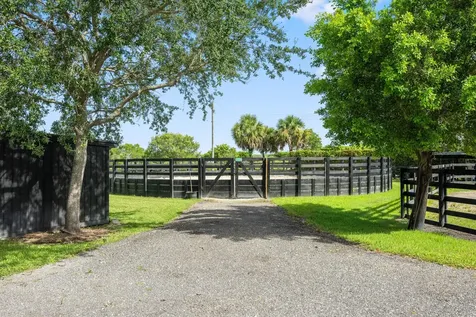 4751 S South Road Wellington FL