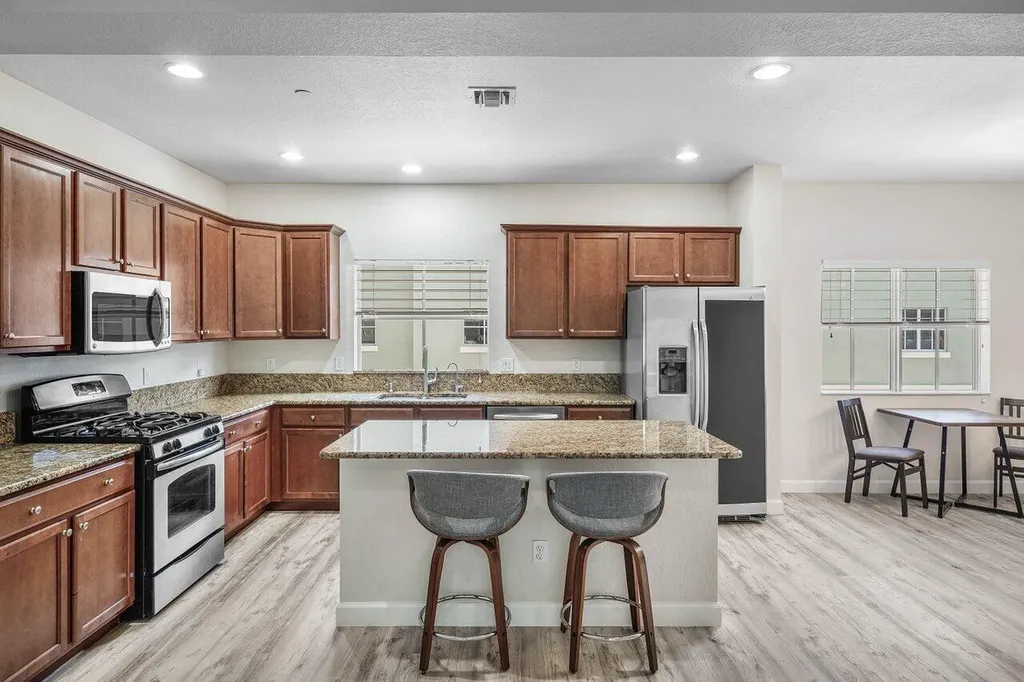 48 NW Hawthorne Place Boca Raton FL 33432