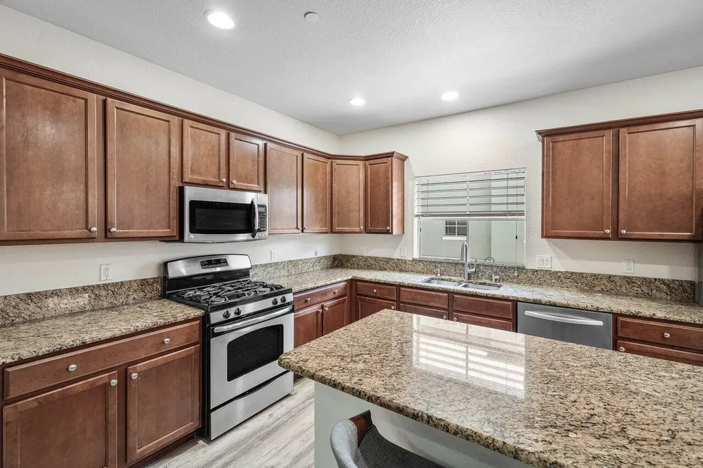 48 NW Hawthorne Place Boca Raton FL 33432