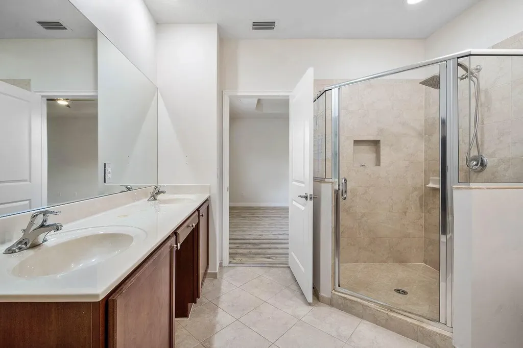 48 NW Hawthorne Place Boca Raton FL 33432