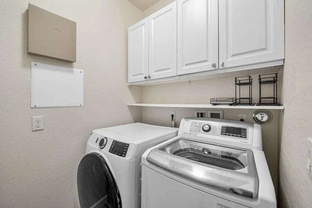 48 NW Hawthorne Place Boca Raton FL 33432