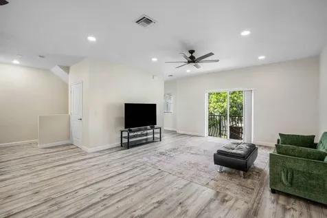 48 NW Hawthorne Place Boca Raton FL 33432
