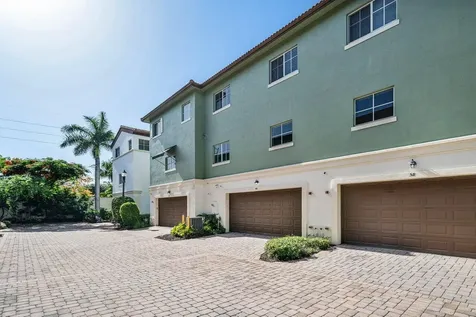 48 NW Hawthorne Place Boca Raton FL 33432