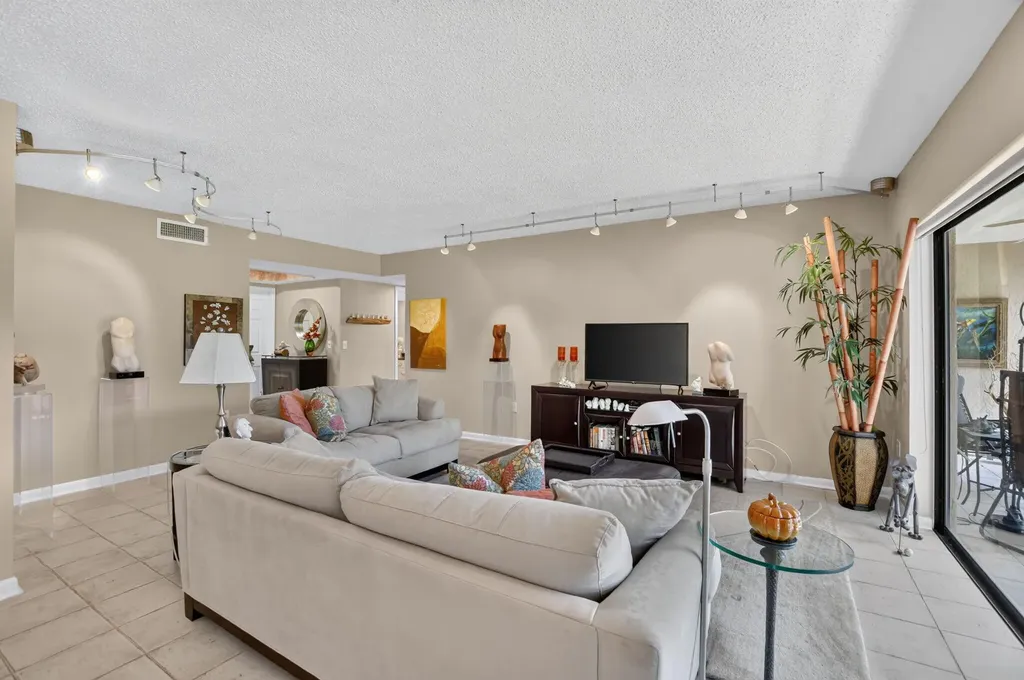 6852 Willow Wood Drive Boca Raton FL 33434