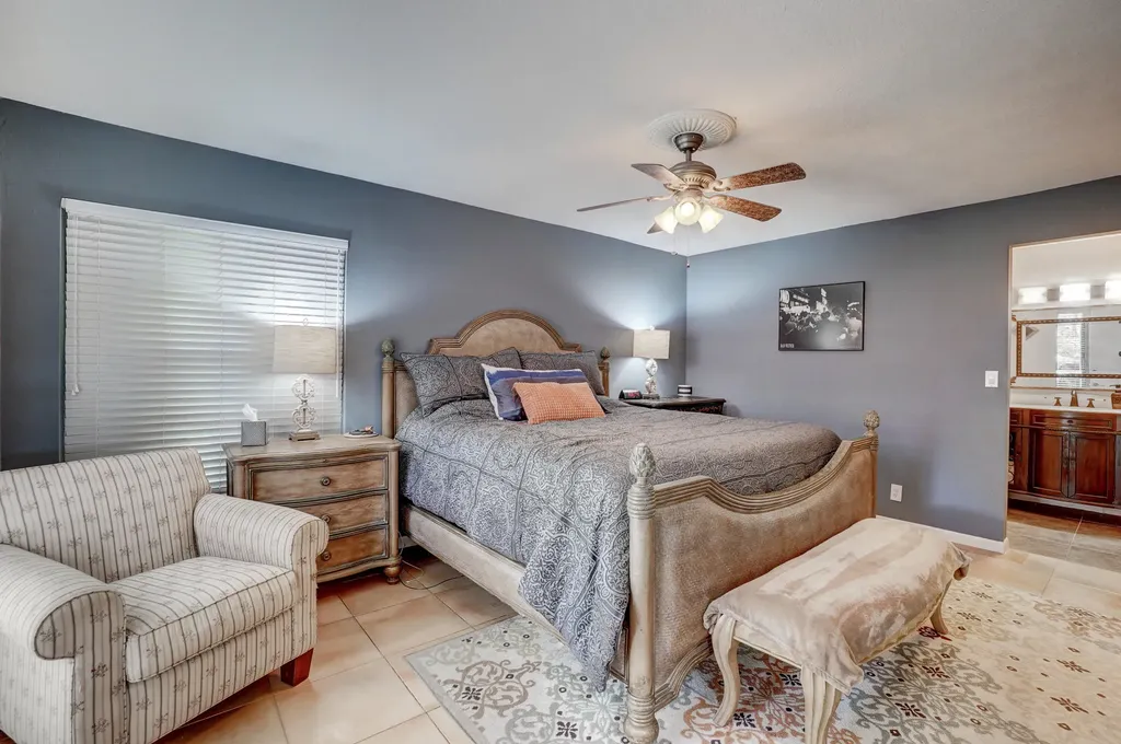 627 Hollows Circle Deerfield Beach FL 33442