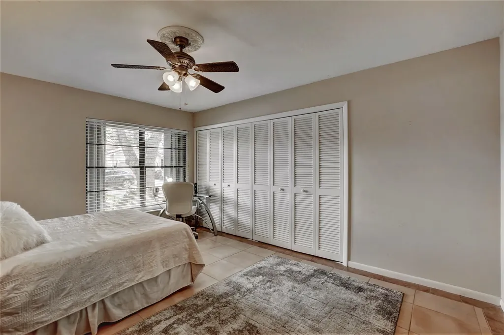 627 Hollows Circle Deerfield Beach FL 33442