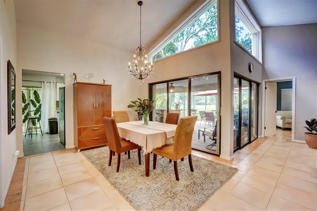 627 Hollows Circle Deerfield Beach FL 33442
