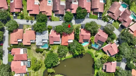 627 Hollows Circle Deerfield Beach FL 33442