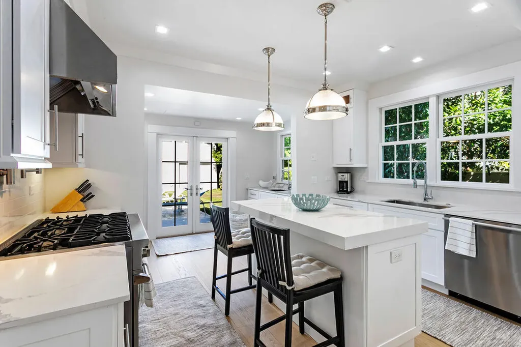 141 Australian Avenue Palm Beach FL 33480