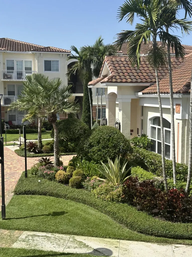 9833 Baywinds Drive West Palm Beach FL 33411