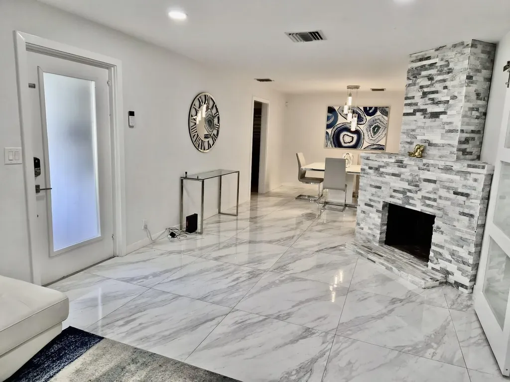 1029 Omar Road West Palm Beach FL 33405