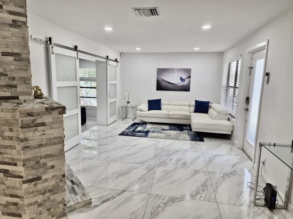 1029 Omar Road West Palm Beach FL 33405