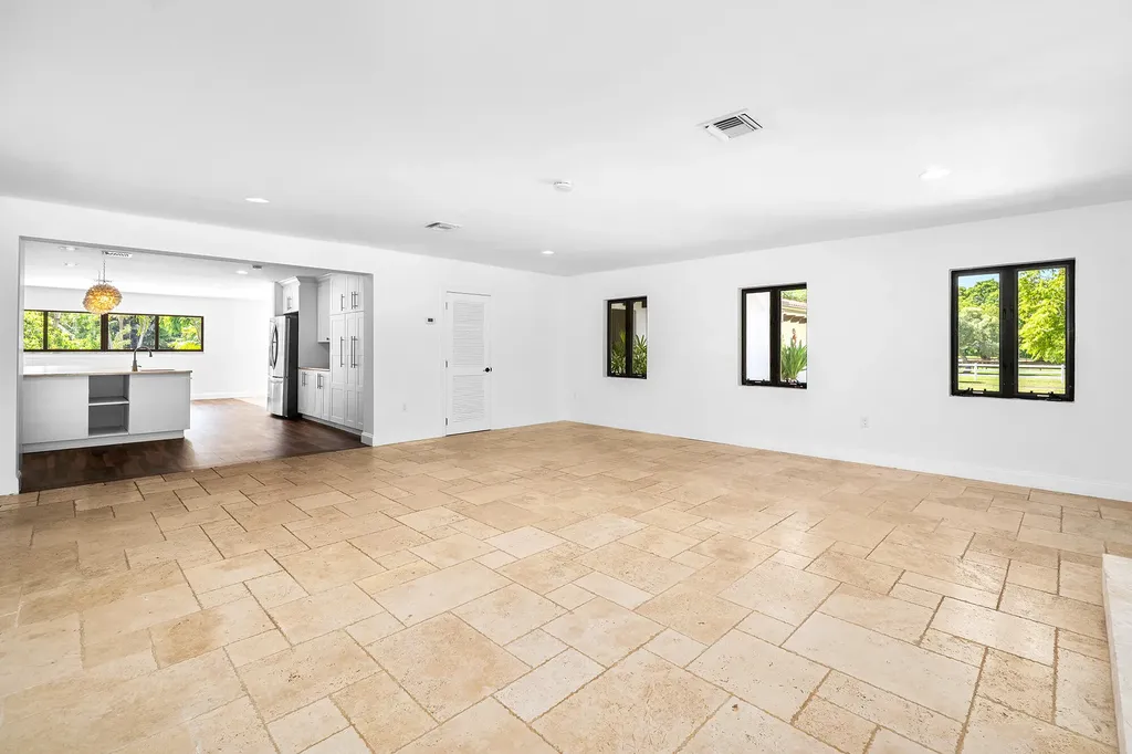 4950 Thoroughbred Lane Southwest Ranches FL 33330