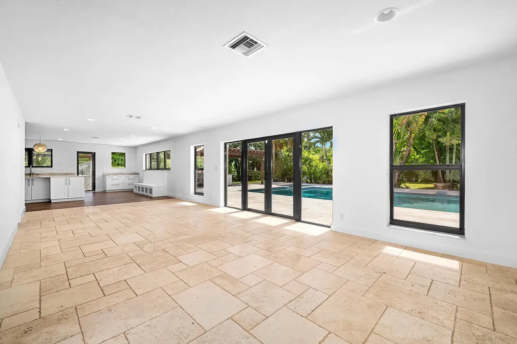 4950 Thoroughbred Lane Southwest Ranches FL 33330