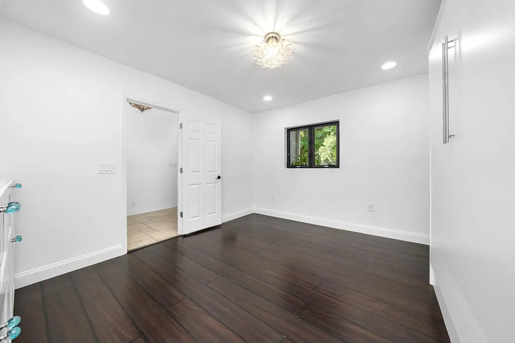 4950 Thoroughbred Lane Southwest Ranches FL 33330