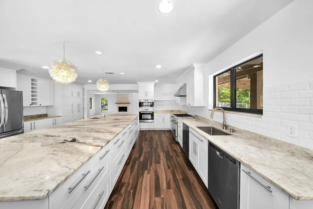 4950 Thoroughbred Lane Southwest Ranches FL 33330