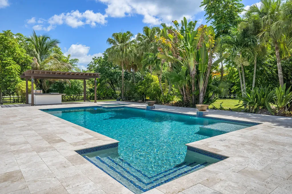 4950 Thoroughbred Lane Southwest Ranches FL 33330