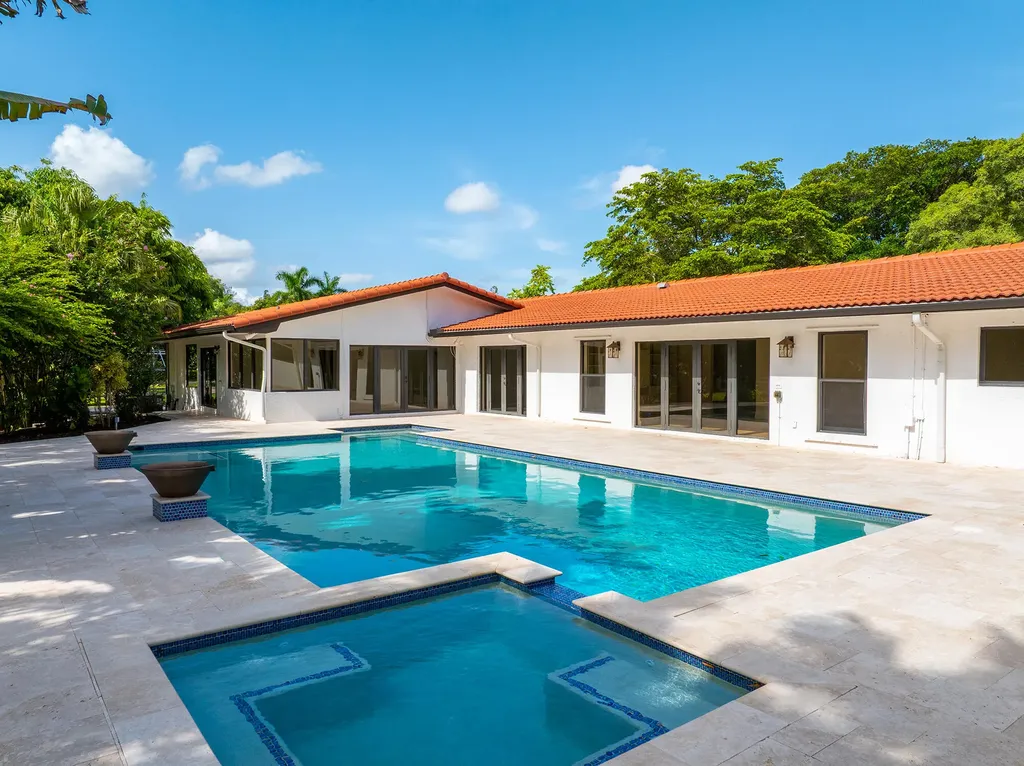 4950 Thoroughbred Lane Southwest Ranches FL 33330