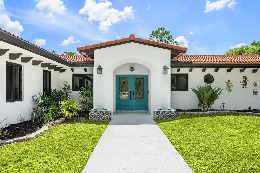 4950 Thoroughbred Lane Southwest Ranches FL 33330