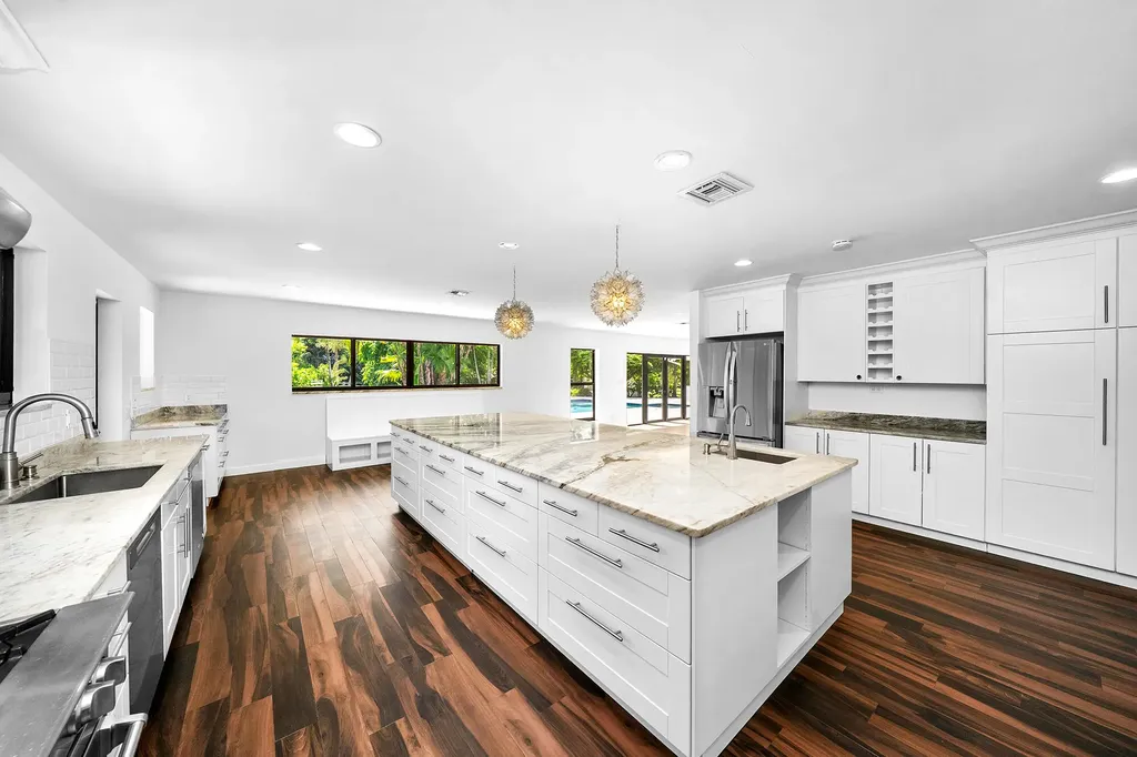 4950 Thoroughbred Lane Southwest Ranches FL 33330