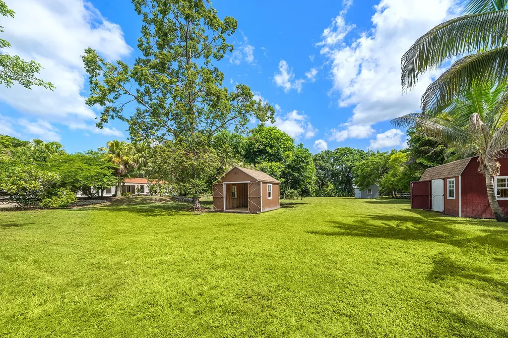 4950 Thoroughbred Lane Southwest Ranches FL 33330