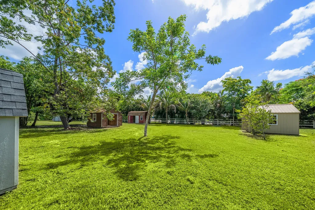 4950 Thoroughbred Lane Southwest Ranches FL 33330