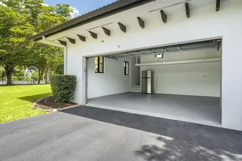 4950 Thoroughbred Lane Southwest Ranches FL 33330