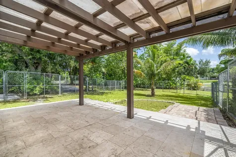 4950 Thoroughbred Lane Southwest Ranches FL 33330