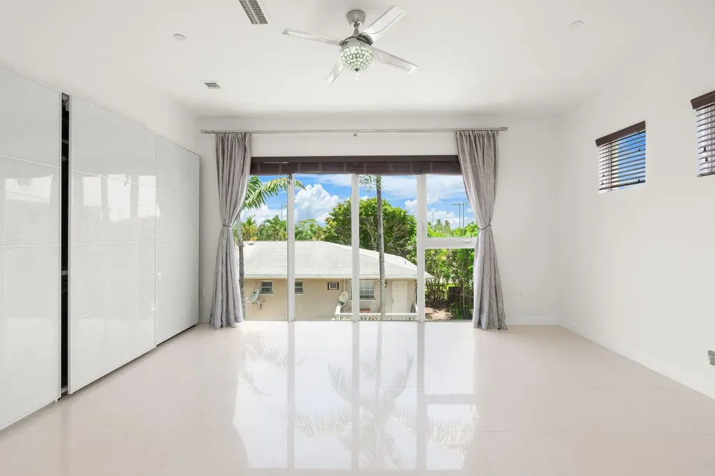 622 NE 10th Avenue Fort Lauderdale FL 33304