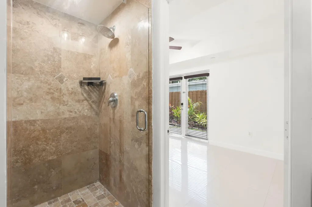 622 NE 10th Avenue Fort Lauderdale FL 33304