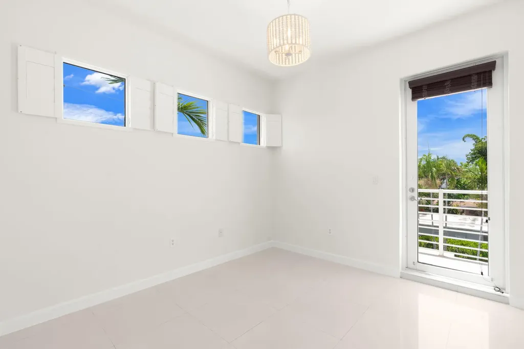 622 NE 10th Avenue Fort Lauderdale FL 33304