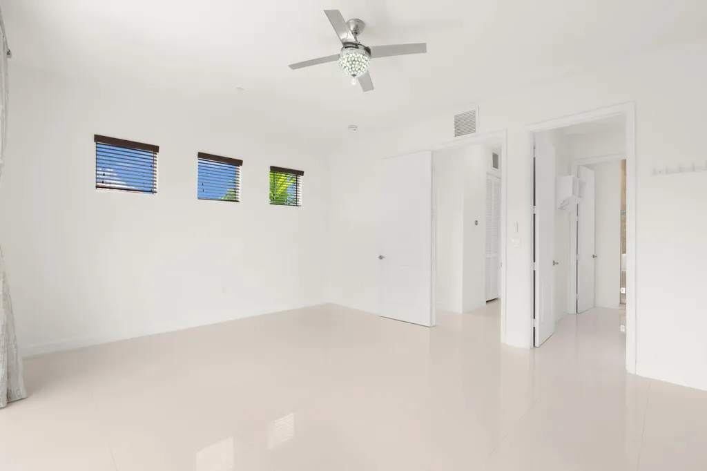 622 NE 10th Avenue Fort Lauderdale FL 33304