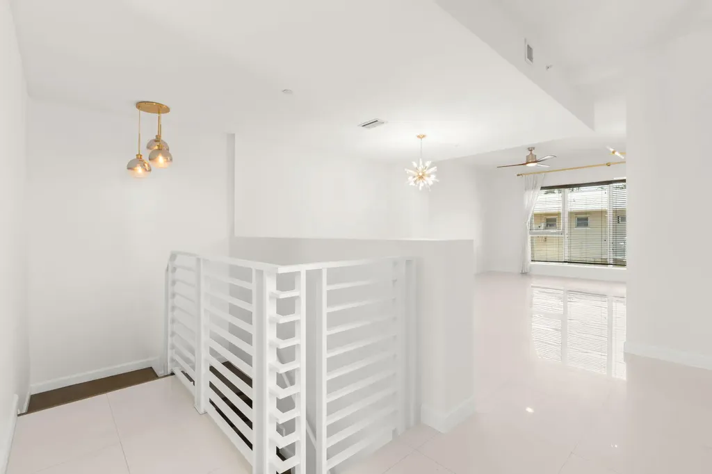 622 NE 10th Avenue Fort Lauderdale FL 33304