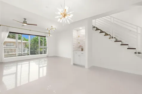 622 NE 10th Avenue Fort Lauderdale FL 33304