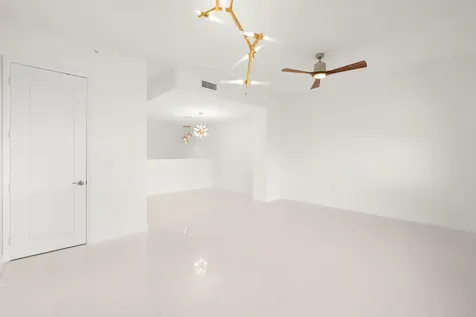 622 NE 10th Avenue Fort Lauderdale FL 33304