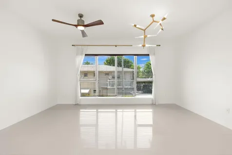 622 NE 10th Avenue Fort Lauderdale FL 33304