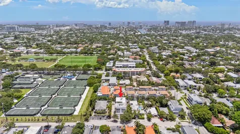 622 NE 10th Avenue Fort Lauderdale FL 33304