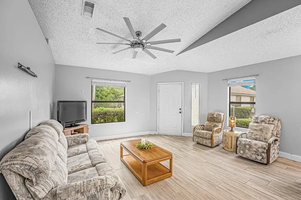 2826 Stoneway Lane Fort Pierce FL 34982