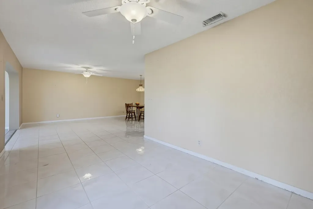 676 Laconia Circle Lake Worth FL 33467
