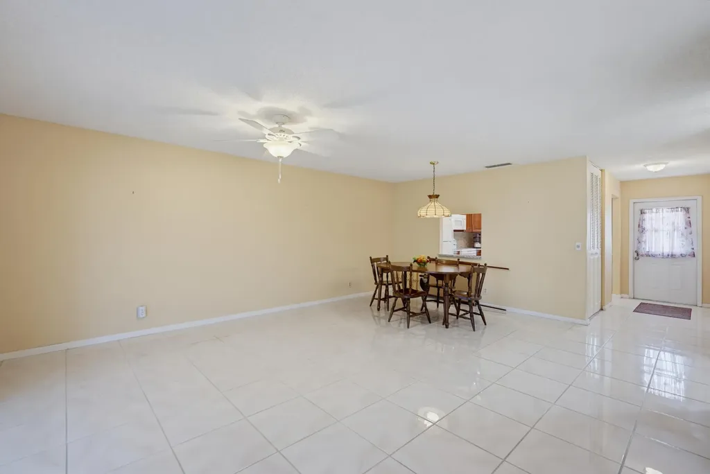 676 Laconia Circle Lake Worth FL 33467